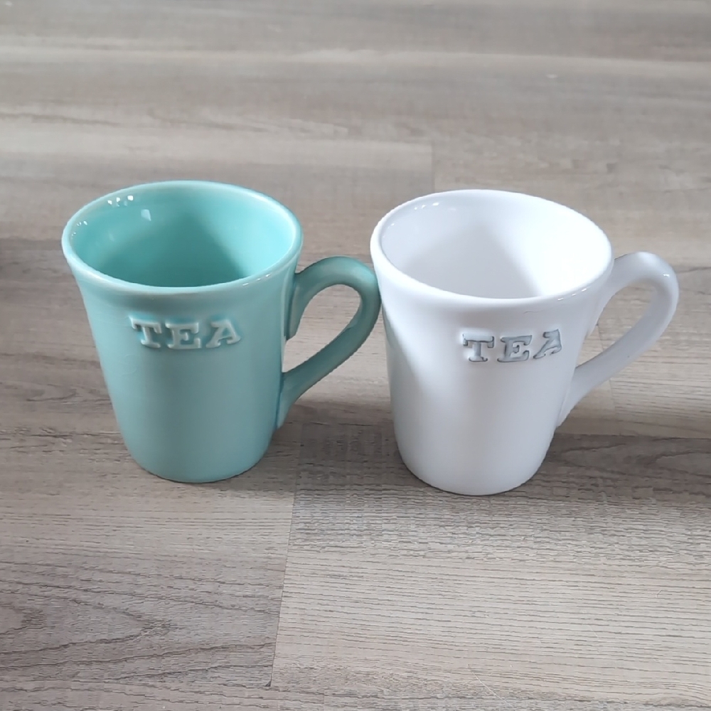 Green and White Ceramic Accent Mugs with Textured Finish